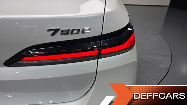 BMW 7-SERIES 750e xDrive Design Pure Excellence купить на сайте DeffCars