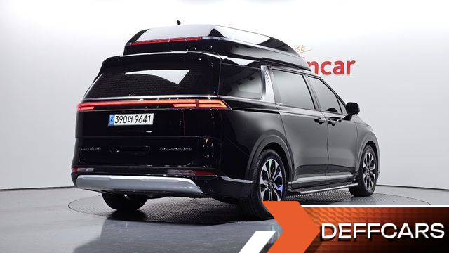 Kia CARNIVAL Gasoline 7-Seater Hi-Limousine Signature купить на сайте DeffCars
