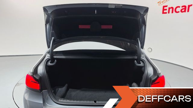 BMW 5-SERIES 523d Luxury купить на сайте DeffCars