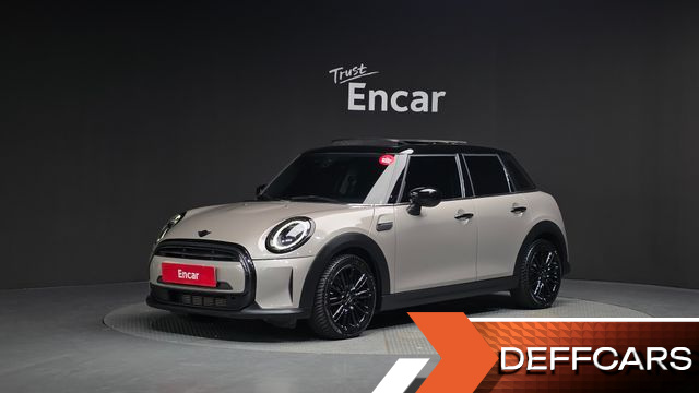 Mini COOPER 5-Door Classic Plus 3rd купить на сайте DeffCars