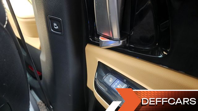 Kia CARNIVAL 9-Seater Signature купить на сайте DeffCars