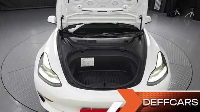 Tesla MODEL 3 Long Range AWD купить на сайте DeffCars