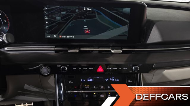 Kia CARNIVAL 9-Seater Signature купить на сайте DeffCars