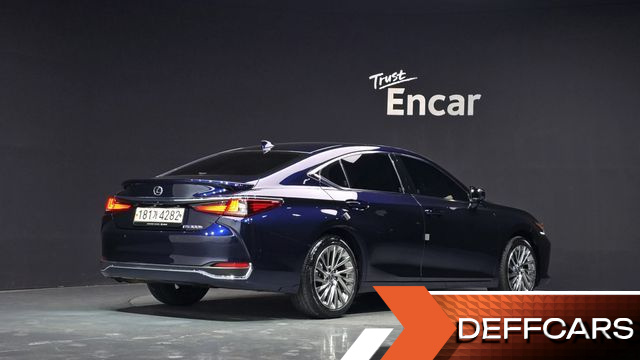 Lexus ES Luxury Plus купить на сайте DeffCars