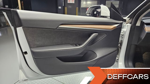 Tesla MODEL 3 Long Range AWD купить на сайте DeffCars