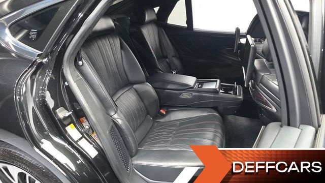 Lexus LS 3.5 Platinum AWD купить на сайте DeffCars