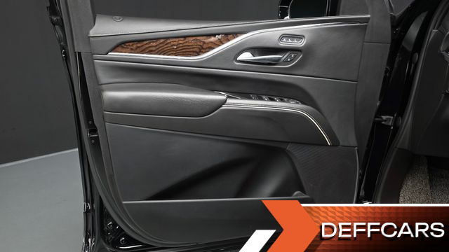 Cadillac ESCALADE 6.2 ESV ESV Premium Luxury Platinum купить на сайте DeffCars