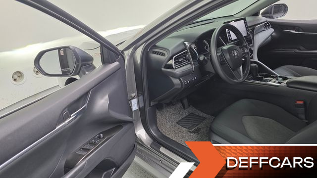Toyota CAMRY 2.5 LE Hybrid купить на сайте DeffCars