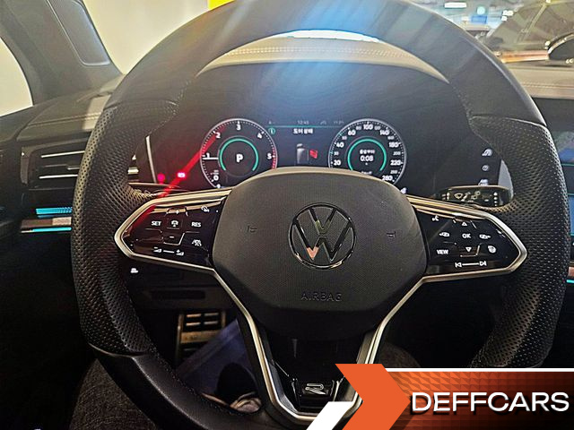 Volkswagen TOUAREG 3.0 TDI R-Line купить на сайте DeffCars