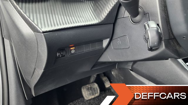 Peugeot 208 Allure купить на сайте DeffCars