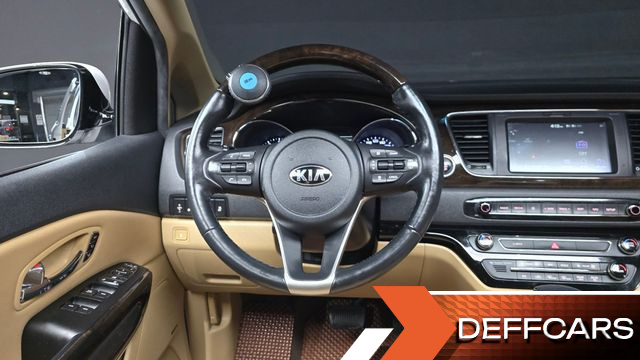 Kia CARNIVAL Gasoline 9-Seater Noblesse Special купить на сайте DeffCars