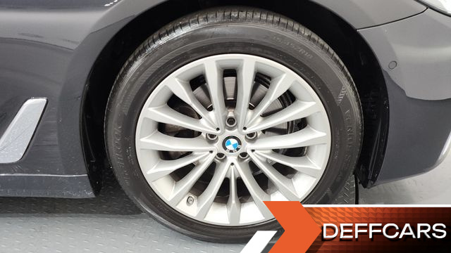 BMW 5-SERIES 520i Luxury купить на сайте DeffCars