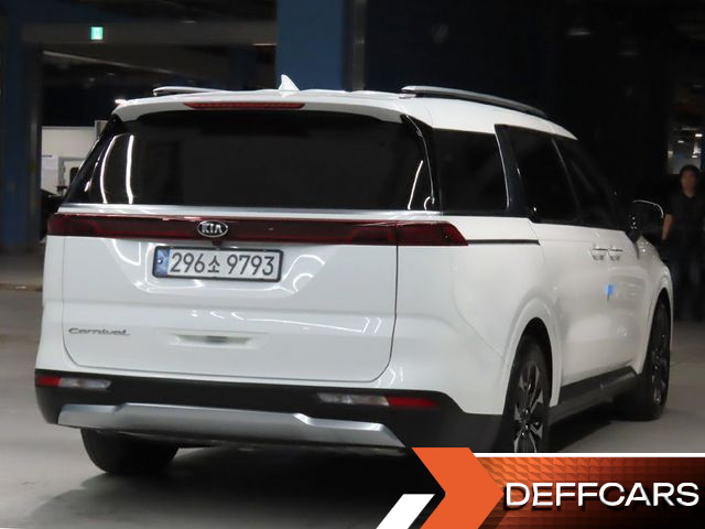 Kia CARNIVAL 9-Seater Signature купить на сайте DeffCars