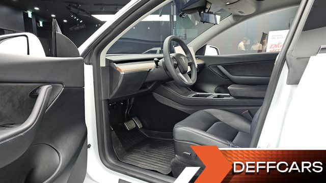 Tesla MODEL Y Long Range AWD купить на сайте DeffCars