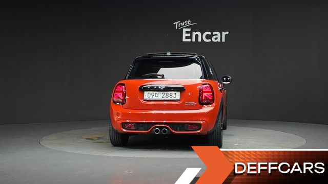 Mini COOPER 5Door Standard 3rd купить на сайте DeffCars