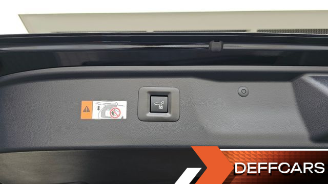 Toyota ALPHARD 2.5 HEV Executive AWD купить на сайте DeffCars