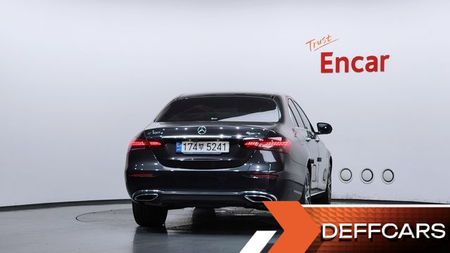 Mercedes E-CLASS E300e 4MATIC Exclusive купить на сайте DeffCars
