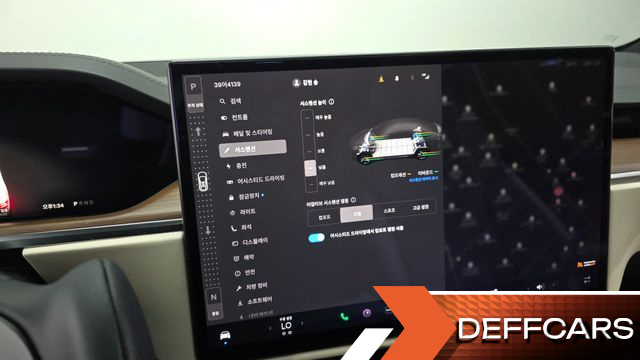 Tesla MODEL X AWD купить на сайте DeffCars