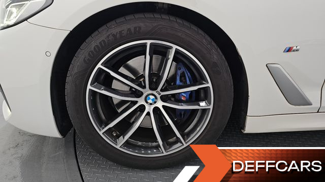 BMW 5-SERIES 520i M Sport купить на сайте DeffCars