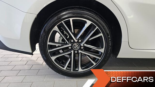 Toyota CAMRY 2.5 XLE Hybrid купить на сайте DeffCars