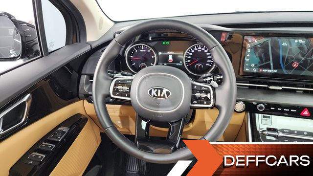 Kia CARNIVAL 9-Seater Noblesse купить на сайте DeffCars