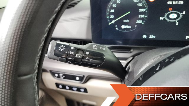 Kia CARNIVAL 9-Seater Noblesse купить на сайте DeffCars