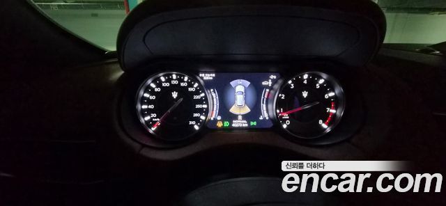 Maserati LEVANTE 2.0 GT AWD купить на сайте DeffCars