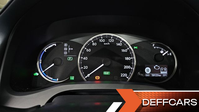 Lexus CT200H 1.8 Supreme ZWA10 купить на сайте DeffCars