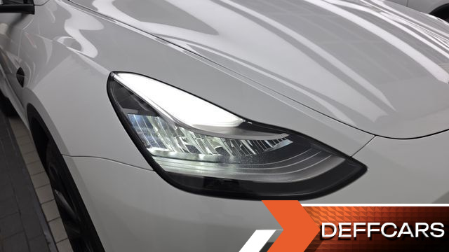 Tesla MODEL Y Long Range AWD купить на сайте DeffCars