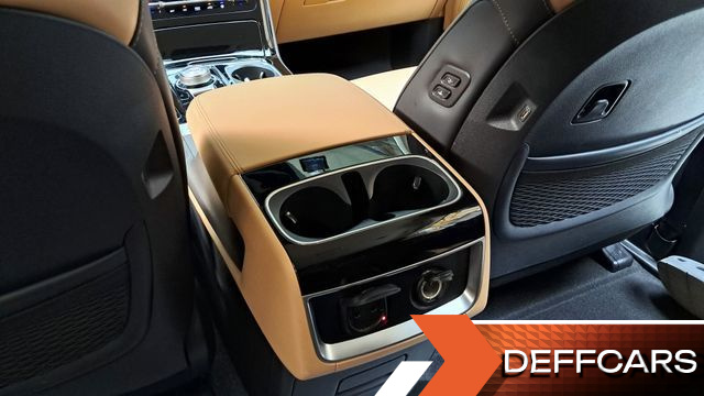 Kia CARNIVAL Gasoline 9-Seater Signature купить на сайте DeffCars