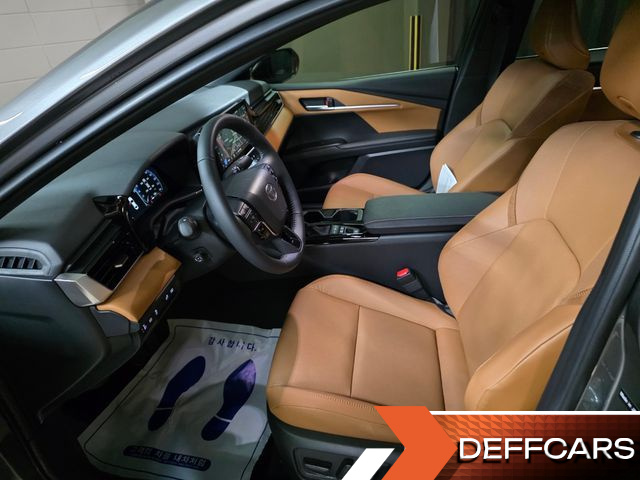 Toyota CAMRY 2.5 XLE Hybrid купить на сайте DeffCars