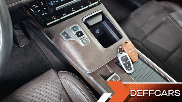 Hyundai GRANDEUR 3.0 LPi Premium купить на сайте DeffCars