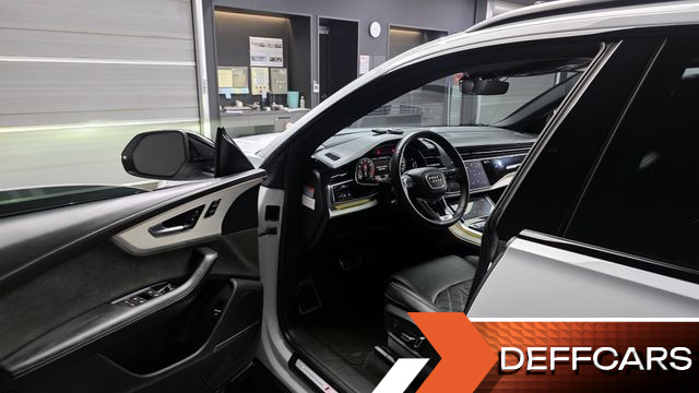 Audi Q8 55 TFSI Quattro Premium купить на сайте DeffCars