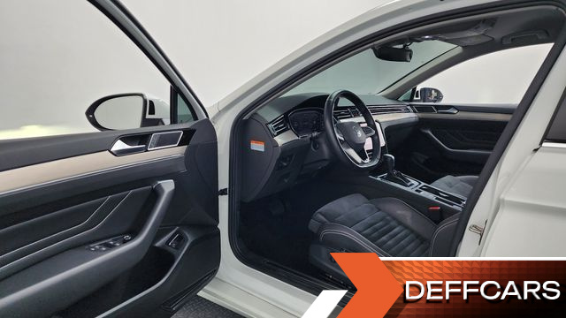 Volkswagen PASSAT 2.0 TDI Premium купить на сайте DeffCars