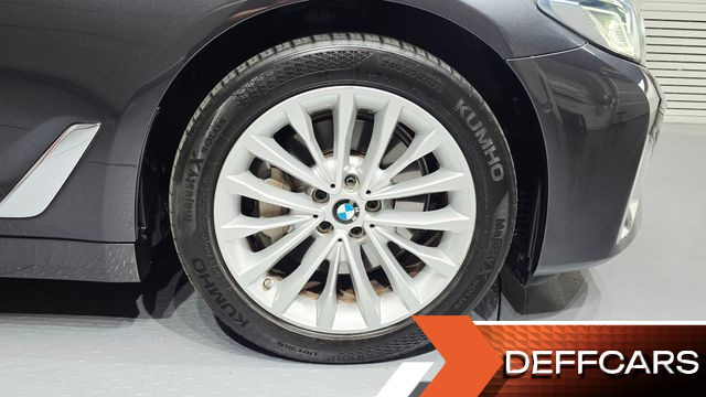 BMW 5-SERIES 530e Luxury купить на сайте DeffCars