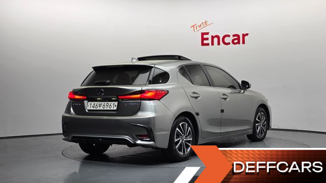 Lexus CT200H 1.8 Supreme ZWA10 купить на сайте DeffCars