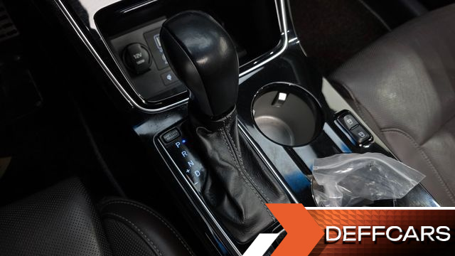 Hyundai GRANDEUR 3.0 Exclusive Special купить на сайте DeffCars