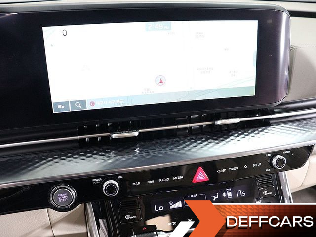 Kia CARNIVAL Gasoline 9-Seater Hi-Limousine Signature купить на сайте DeffCars