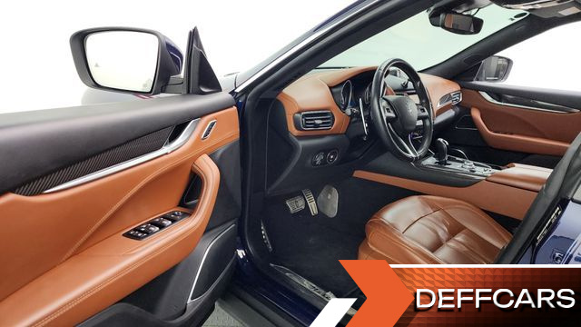 Maserati LEVANTE 3.0 Diesel AWD Sport купить на сайте DeffCars