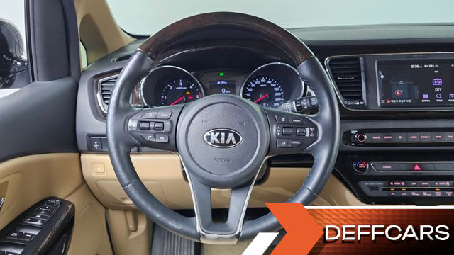 Kia CARNIVAL 9-Seater Prstige купить на сайте DeffCars