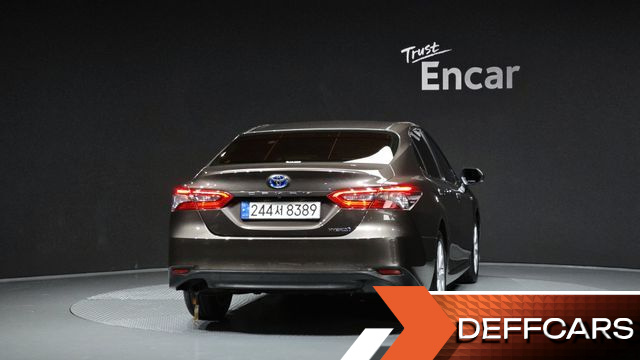 Toyota CAMRY 2.5 LE Hybrid купить на сайте DeffCars