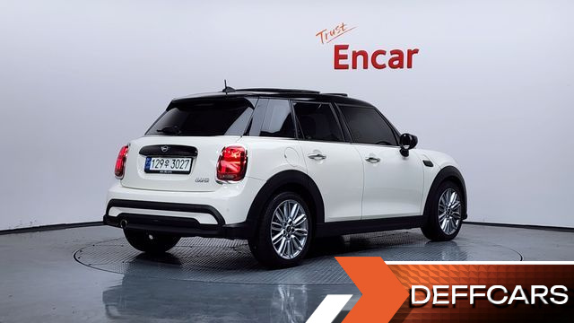 Mini COOPER Classic Plus Launch Pack Third Generation купить на сайте DeffCars