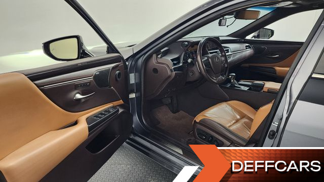 Lexus ES Executive купить на сайте DeffCars