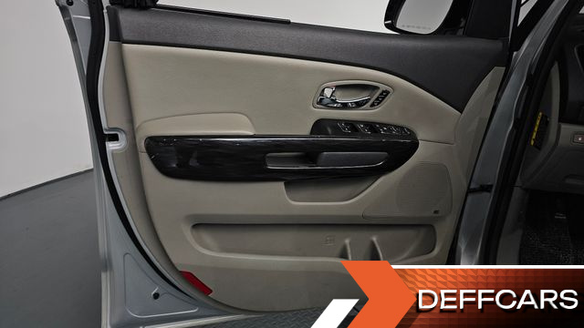 Kia CARNIVAL 9-Seater Noblesse Special купить на сайте DeffCars