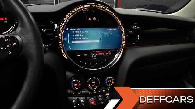 Mini COOPER 5Door Classic Third Generation купить на сайте DeffCars