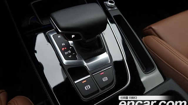 Audi Q5 45 TFSI Quattro Premium купить на сайте DeffCars