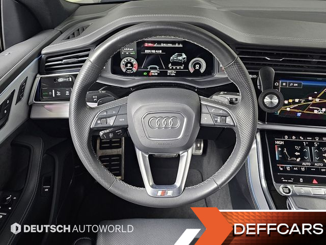 Audi Q8 55 TFSI Quattro Premium купить на сайте DeffCars