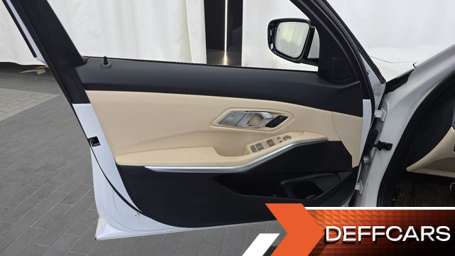 BMW 3-SERIES 320i M Sport купить на сайте DeffCars