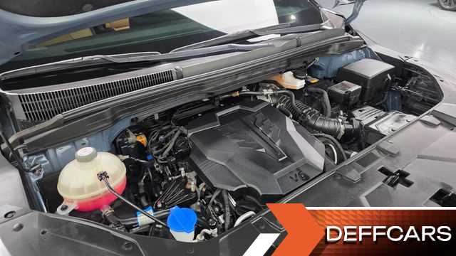 Kia CARNIVAL Gasoline 9-Seater Signature купить на сайте DeffCars