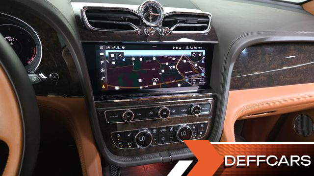 Bentley BENTAYGA 4.0 V8 купить на сайте DeffCars